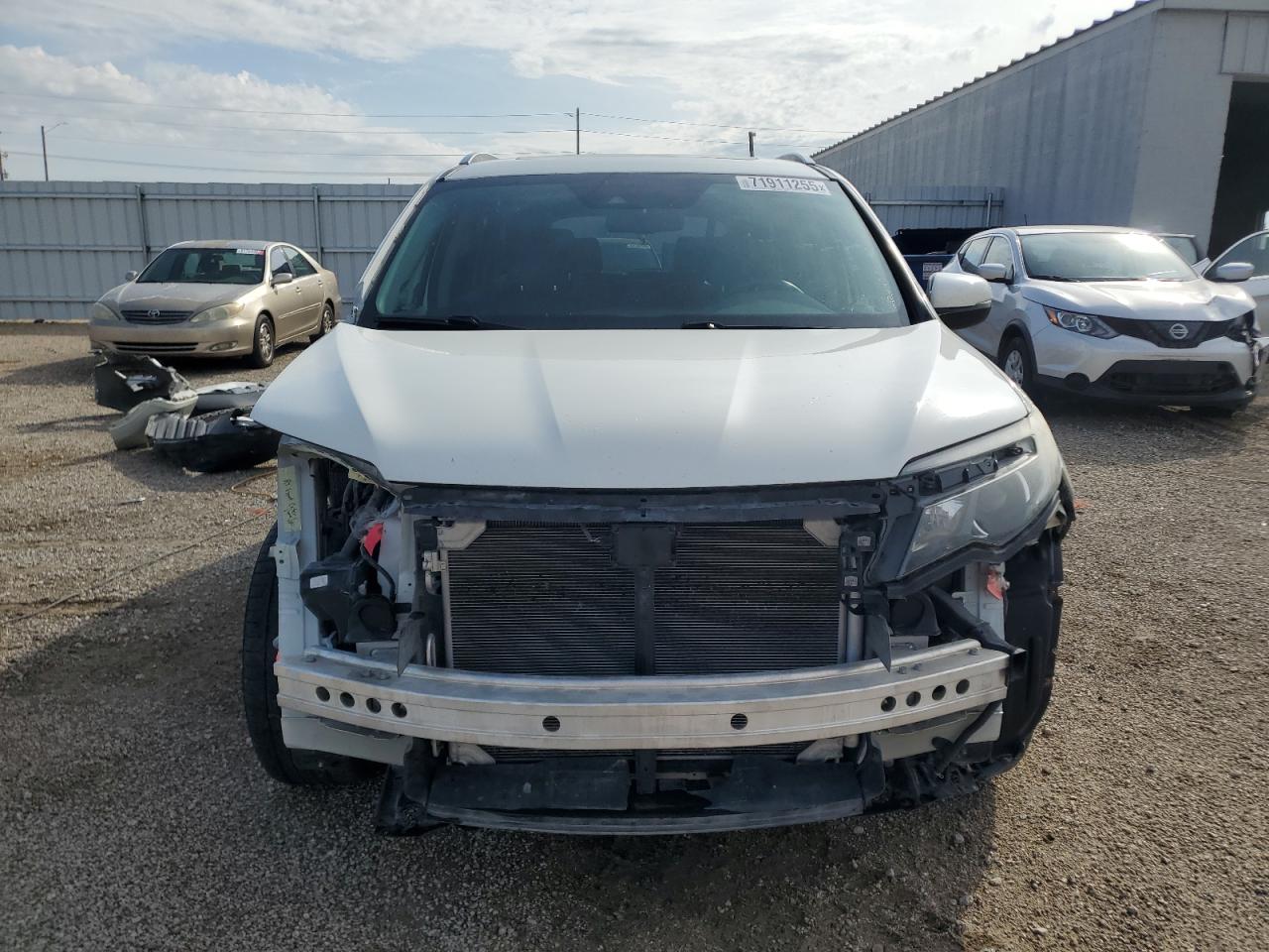 Honda Pilot Touring Image 14