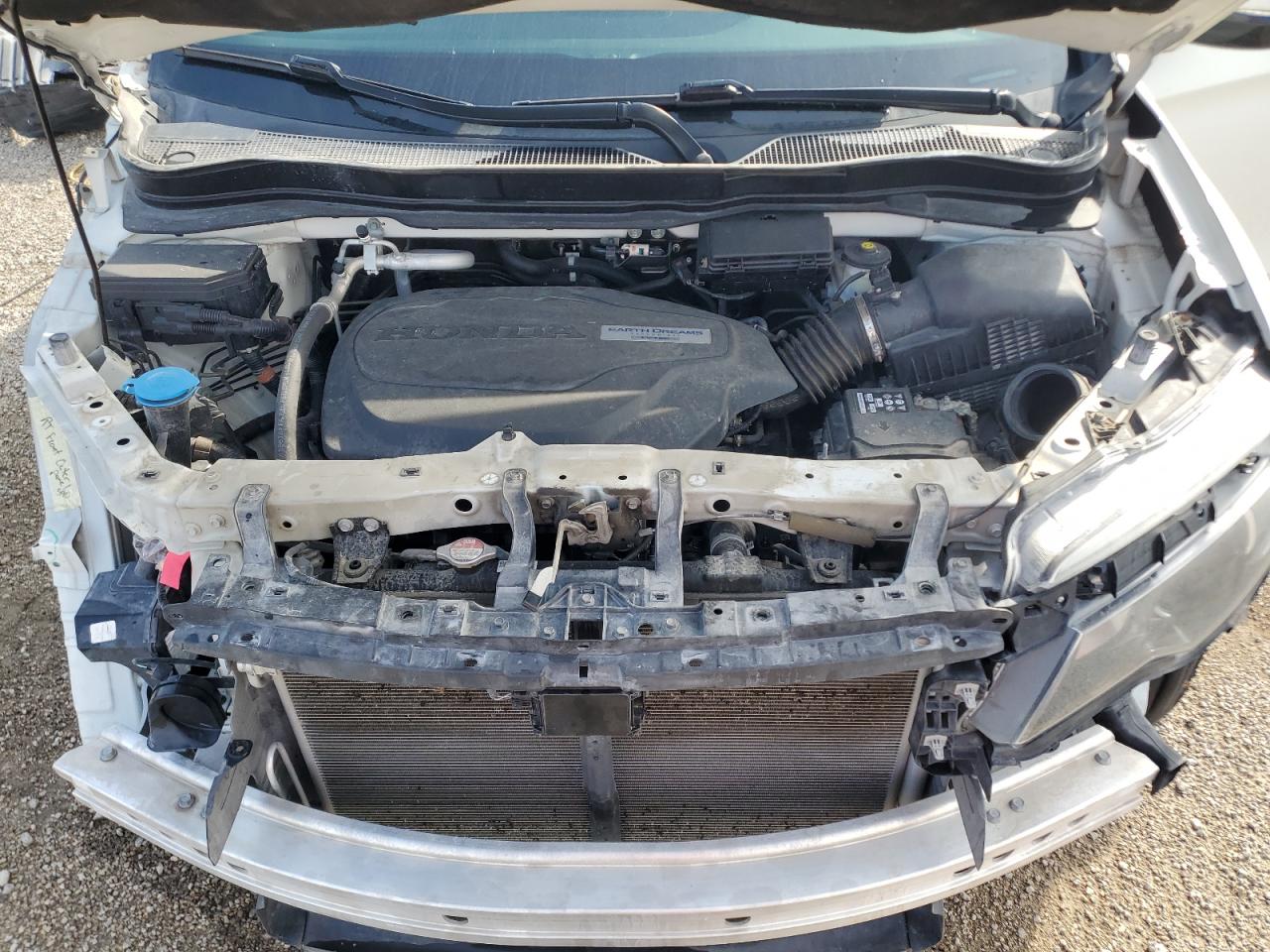 Honda Pilot Touring Image 9