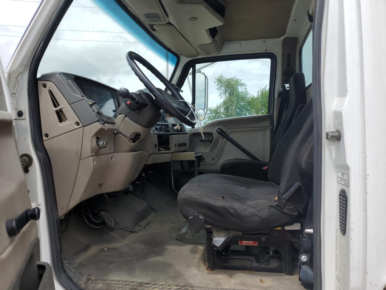 Sterling Lt 8500 8500 Image 7