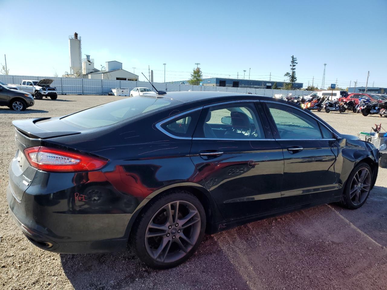 Ford Fusion Titanium Image 2