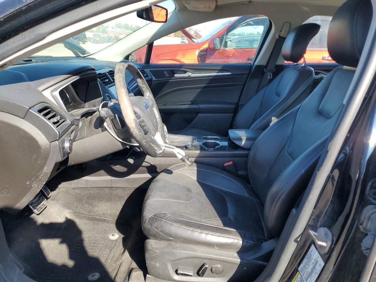 Ford Fusion Titanium Image 11