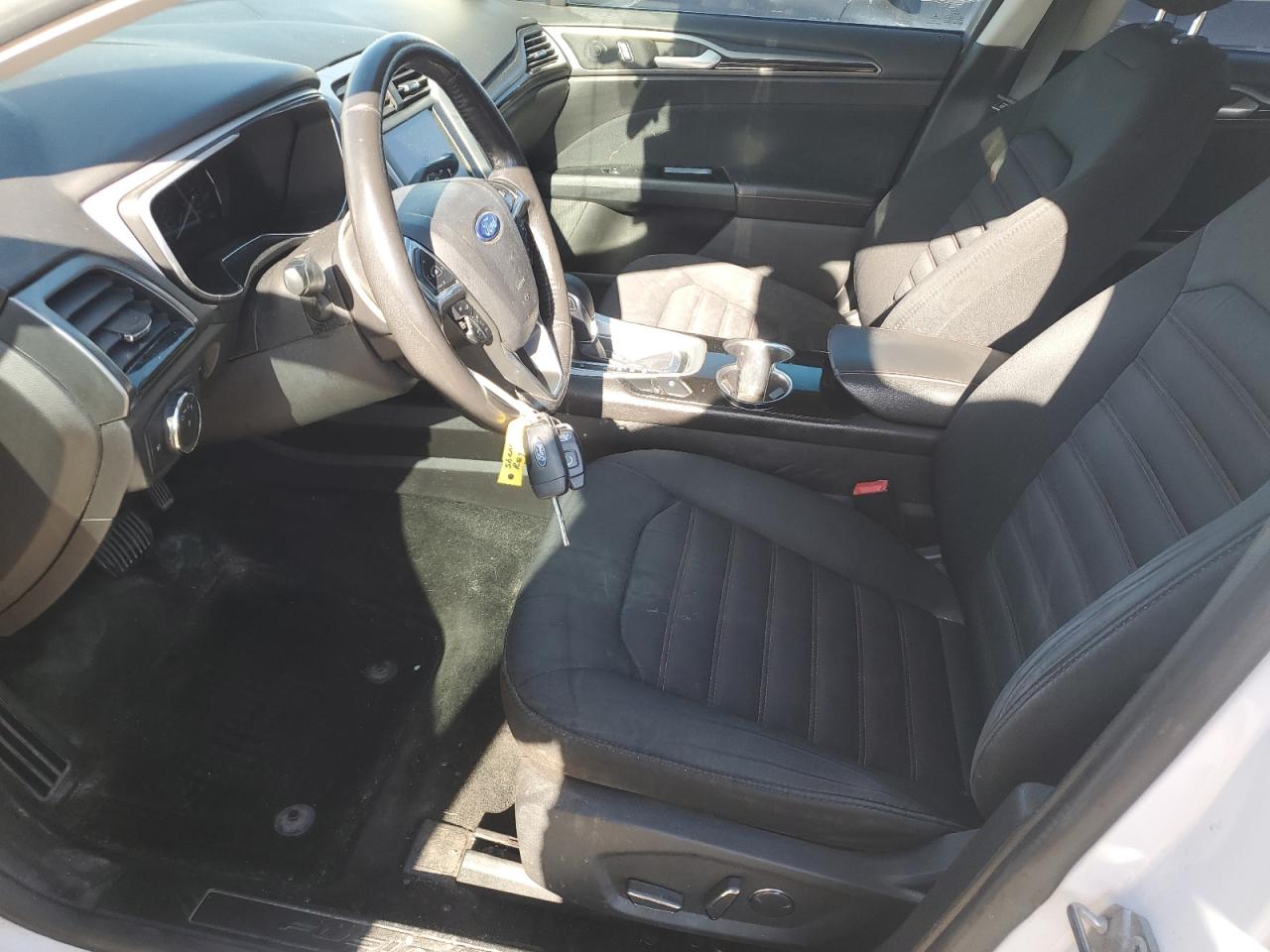 Ford Fusion Se Image 12