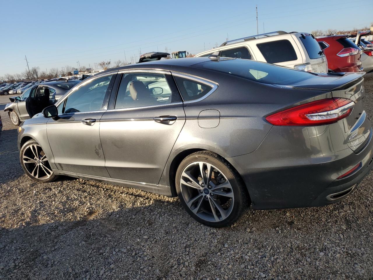 Ford Fusion Titanium Image 2