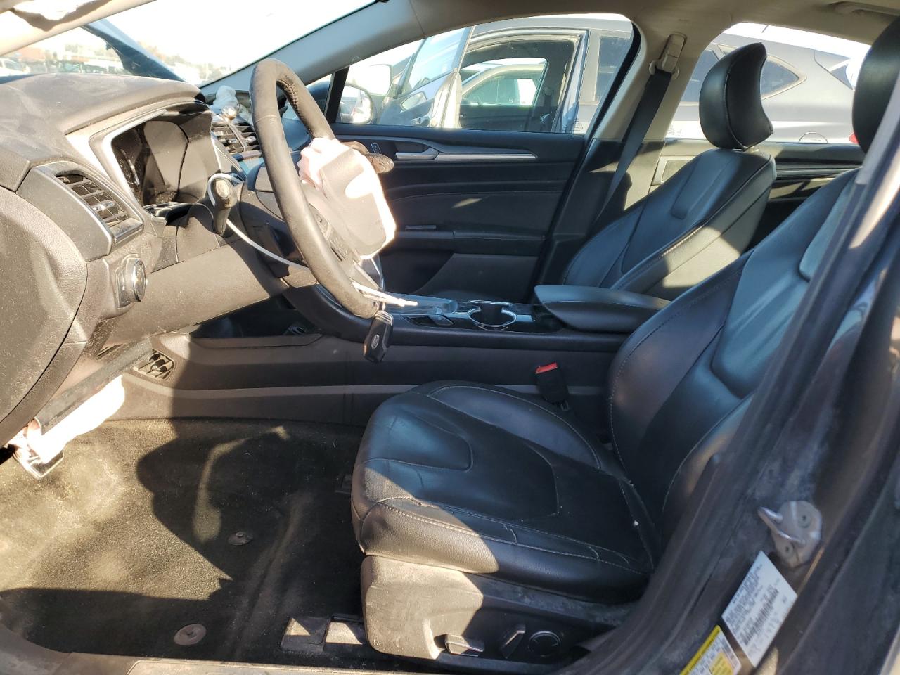 Ford Fusion Titanium Image 5