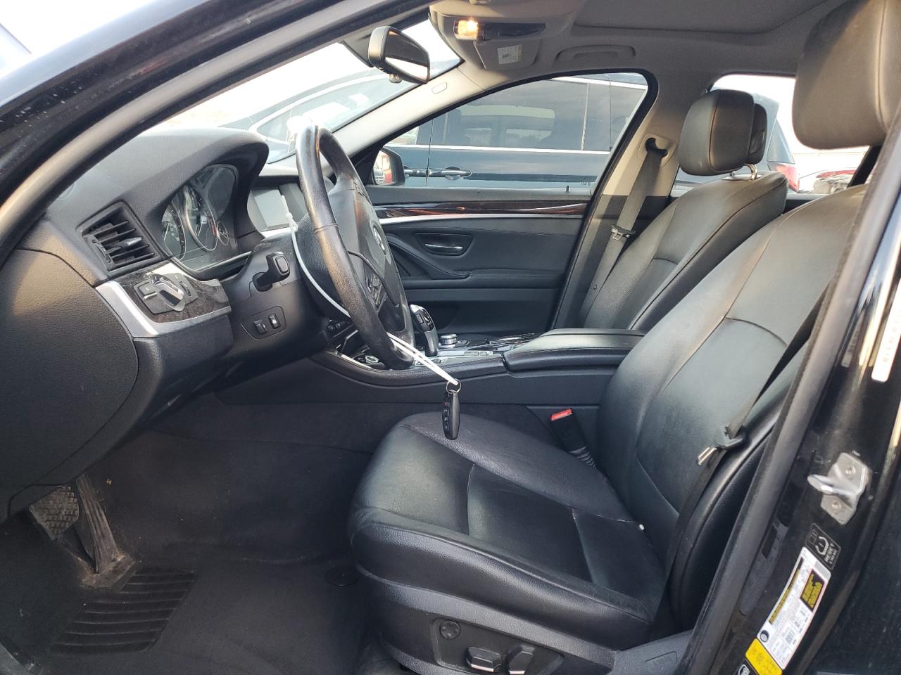 BMW 5 Series Xi Image 9