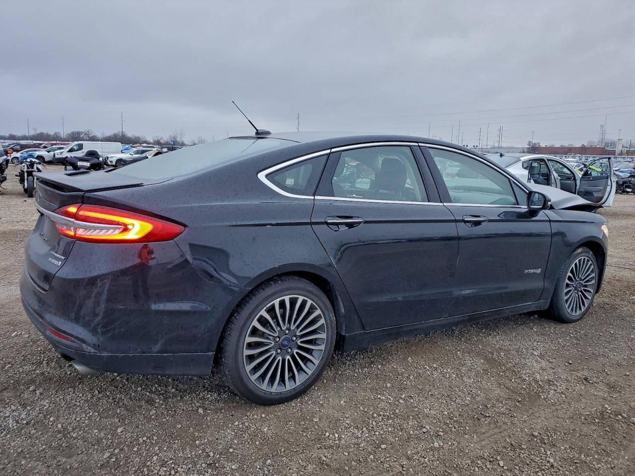 Ford Fusion Titanium/platinum Hev Image 3