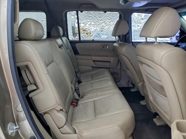 Honda Pilot Touring Image 2