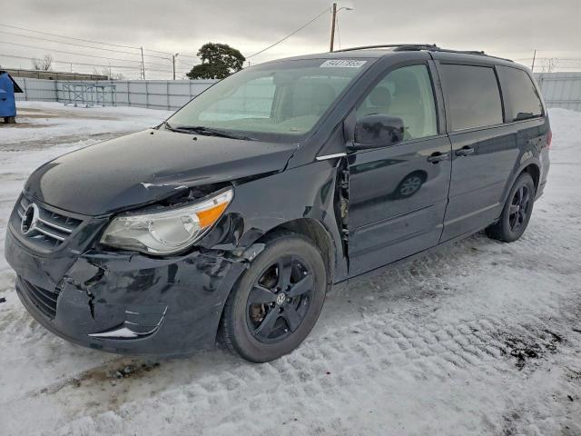  Salvage Volkswagen Routan