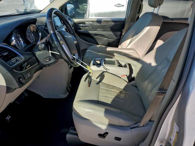 Chrysler Minivan Touring L Image 12