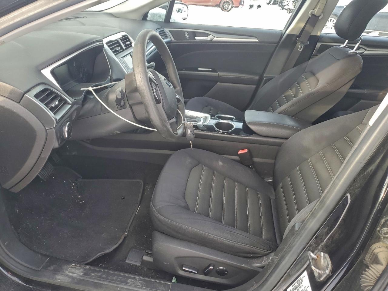 Ford Fusion Se Image 9