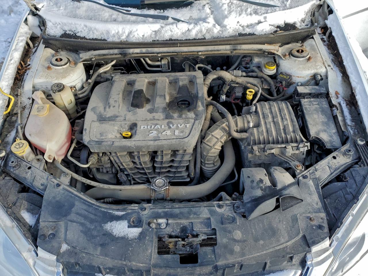 Chrysler 200 Lx Image 5