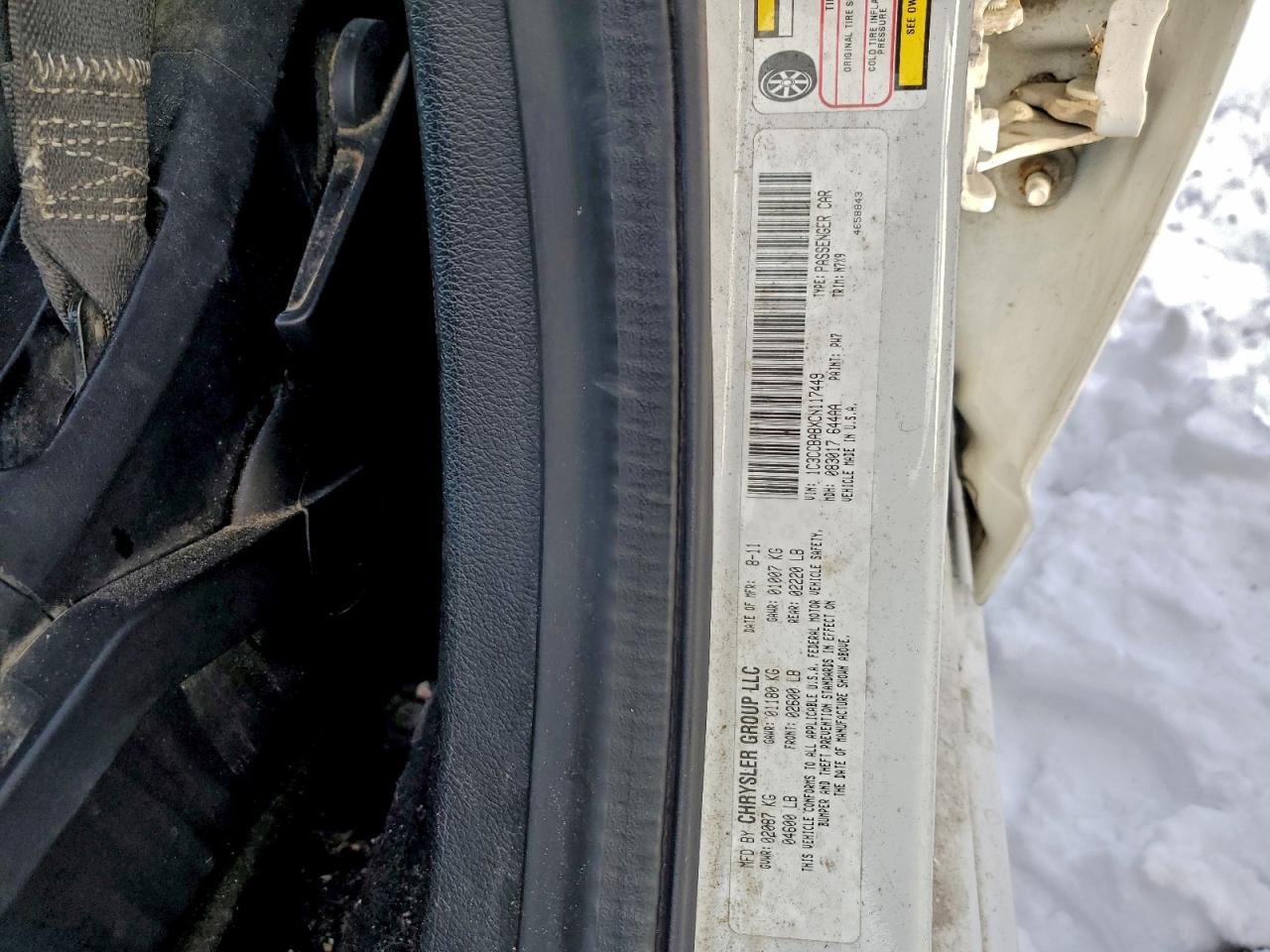 Chrysler 200 Lx Image 9