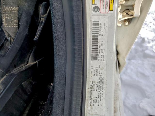 Chrysler 200 Lx Image 9