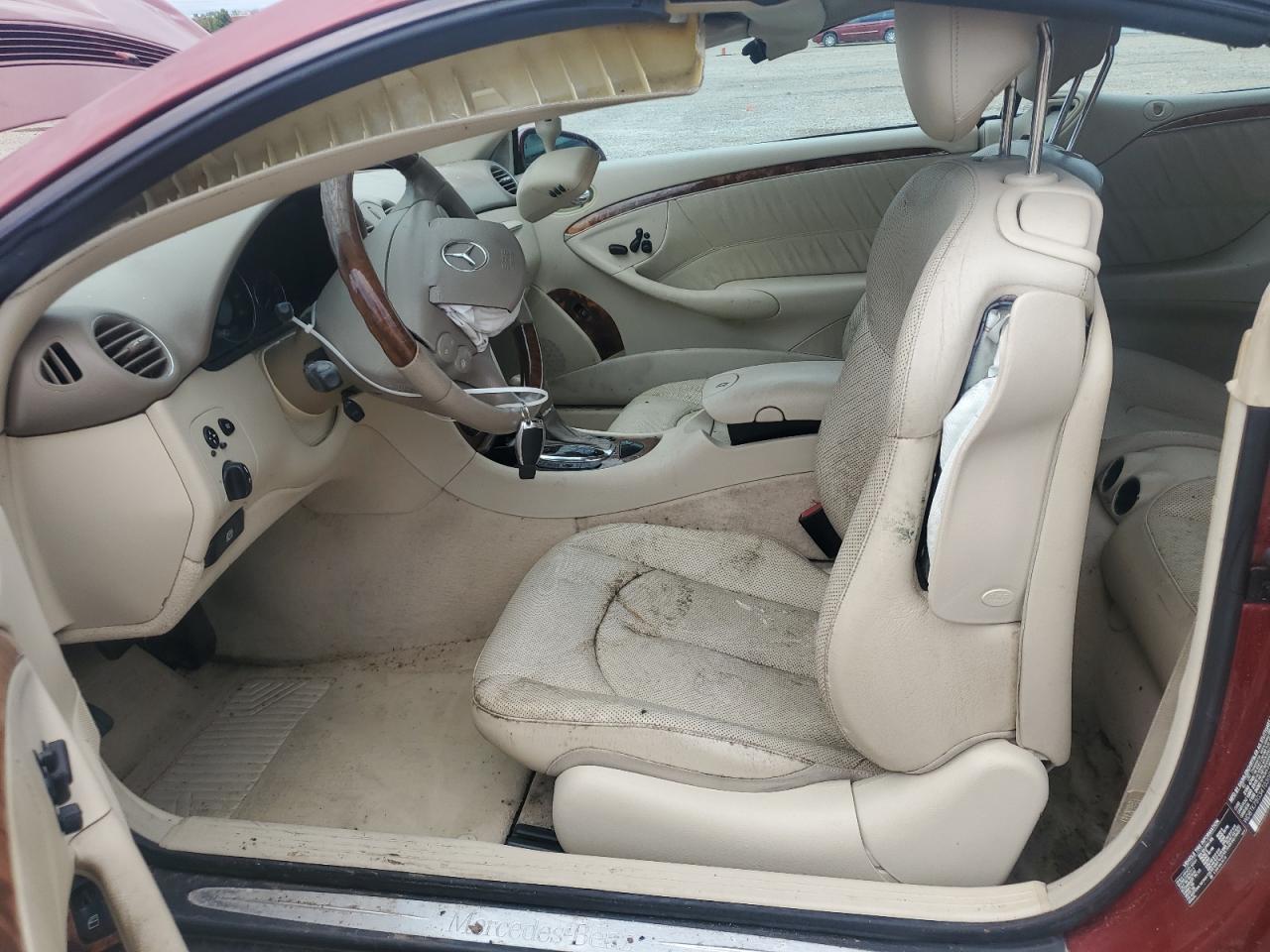 Mercedes-Benz Clk-class 500 Image 2