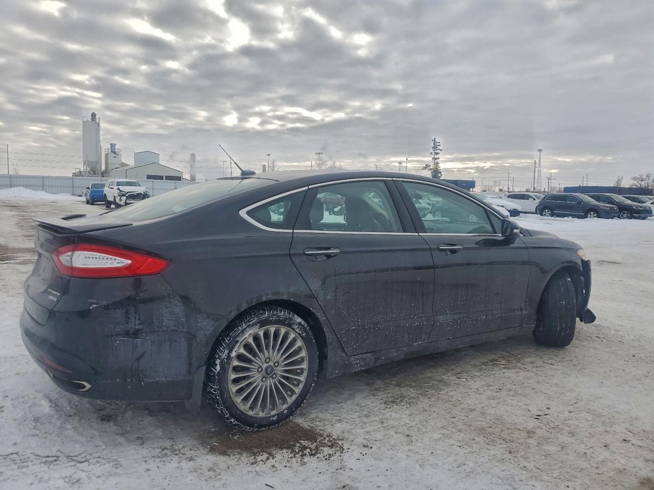 Ford Fusion Titanium Image 2