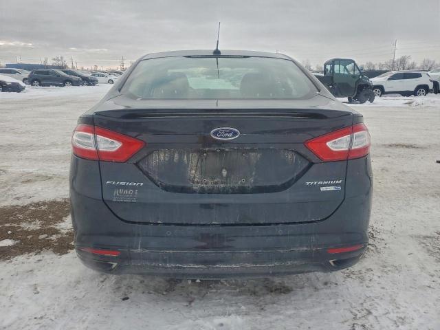 Ford Fusion Titanium Image 4