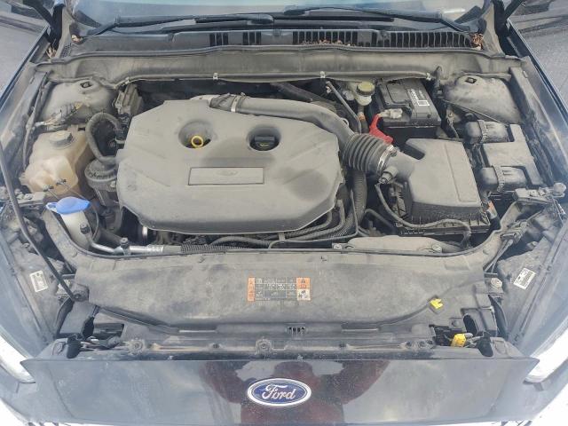 Ford Fusion Titanium Image 12