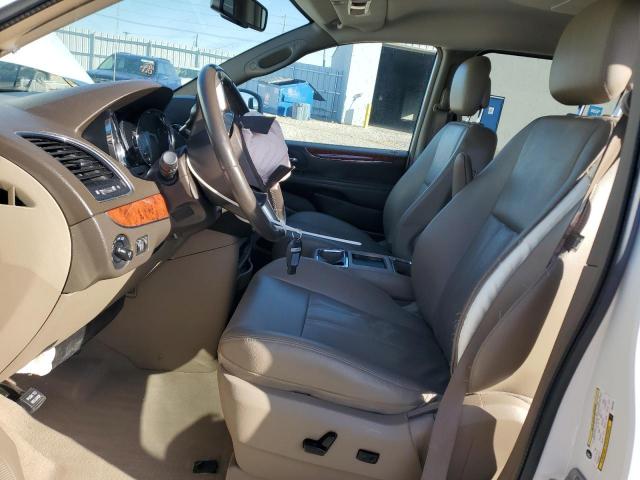 Chrysler Minivan Touring Image 3