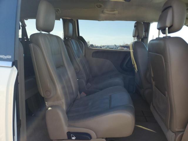 Chrysler Minivan Touring Image 2