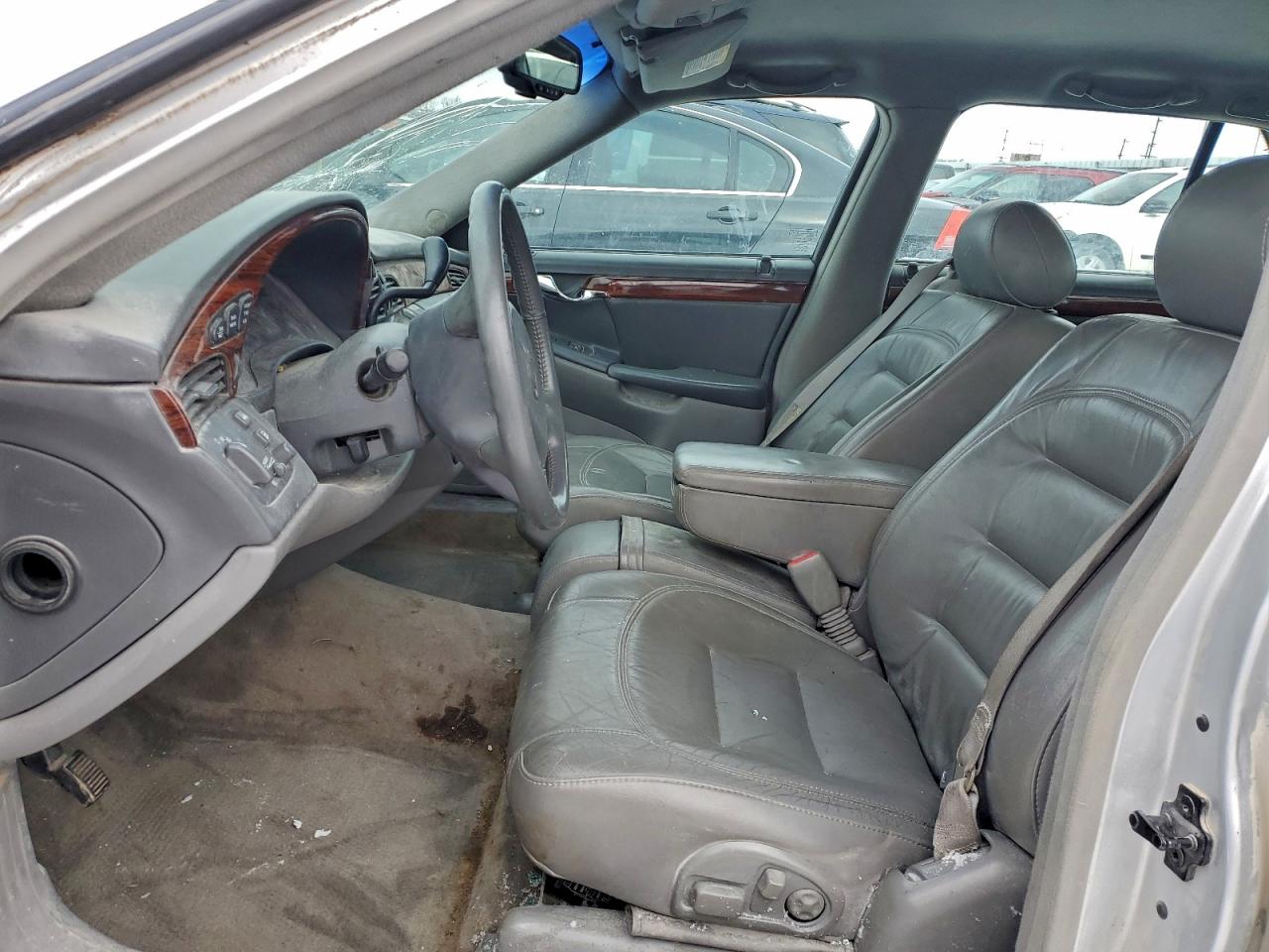 Cadillac DeVille Image 7