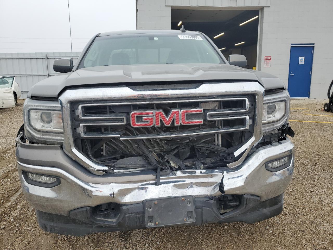 GMC Sierra K1500 Sle Image 6