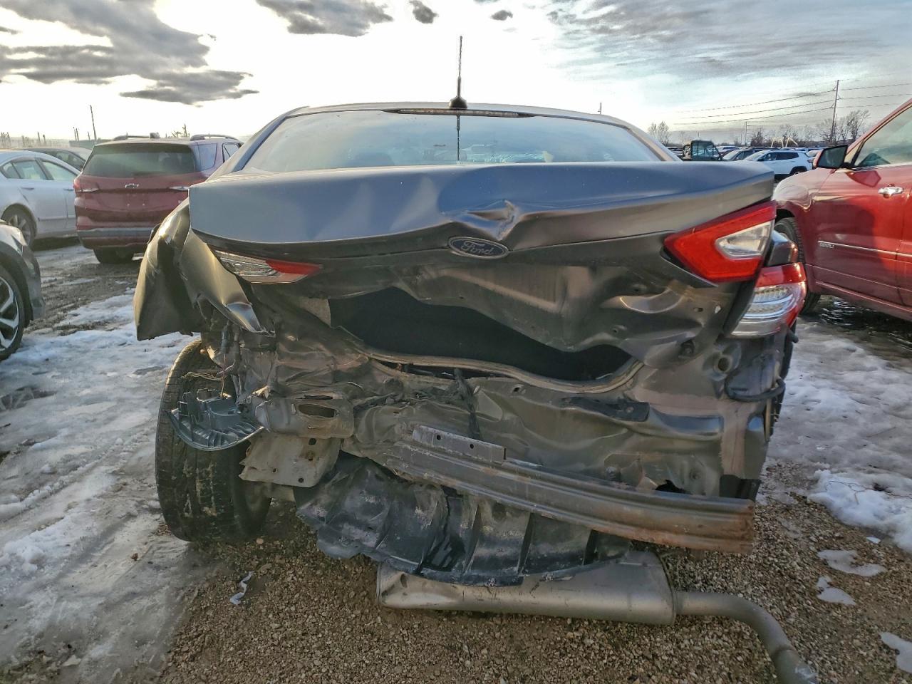 Ford Fusion Se Image 4