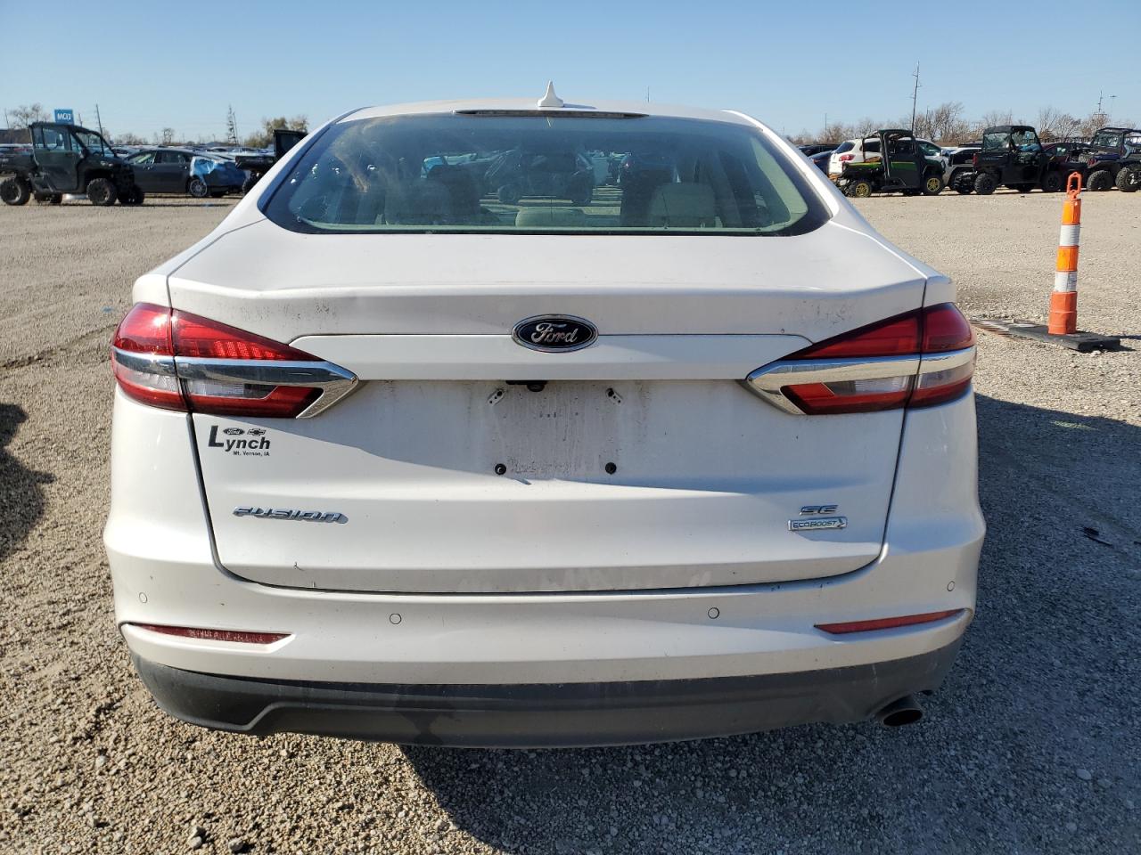 Ford Fusion Se Image 11