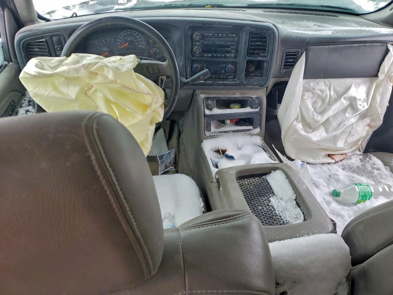 GMC Yukon K1500 Image 2