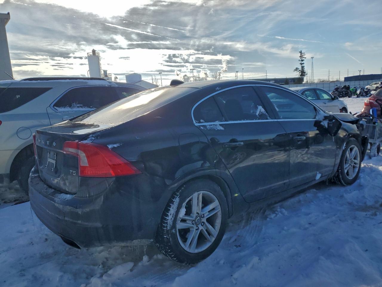 Volvo S60 T5 Image 2