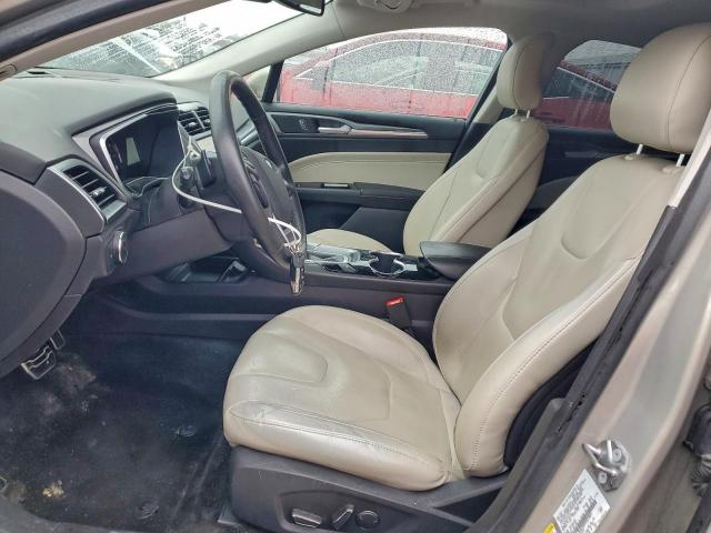 Ford Fusion Titanium Image 13