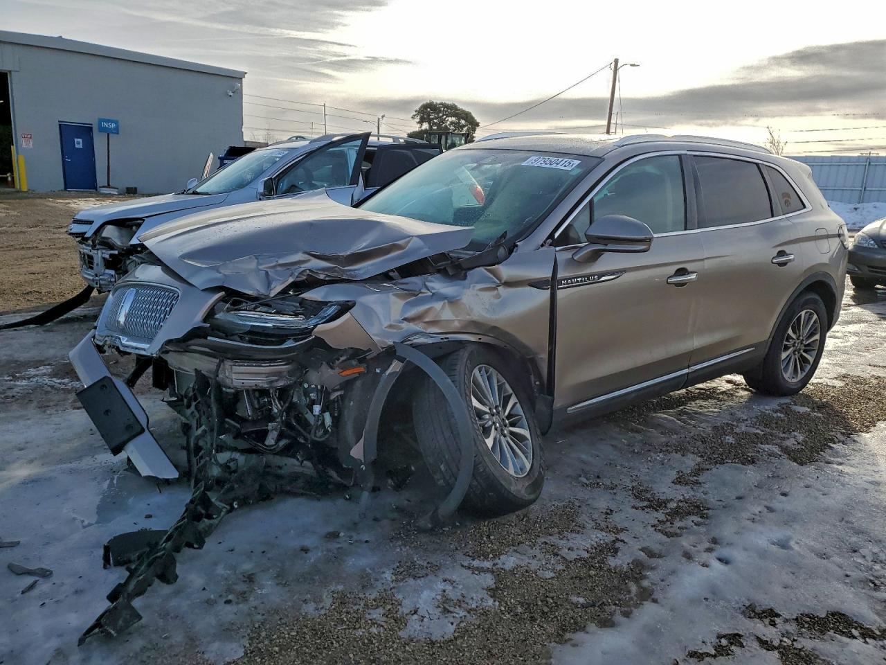 Lincoln Nautilus Reserve Image 1