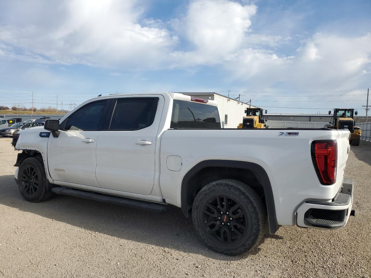 GMC Sierra K1500 Elevation Image 4