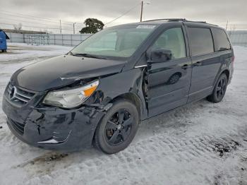  Salvage Volkswagen Routan