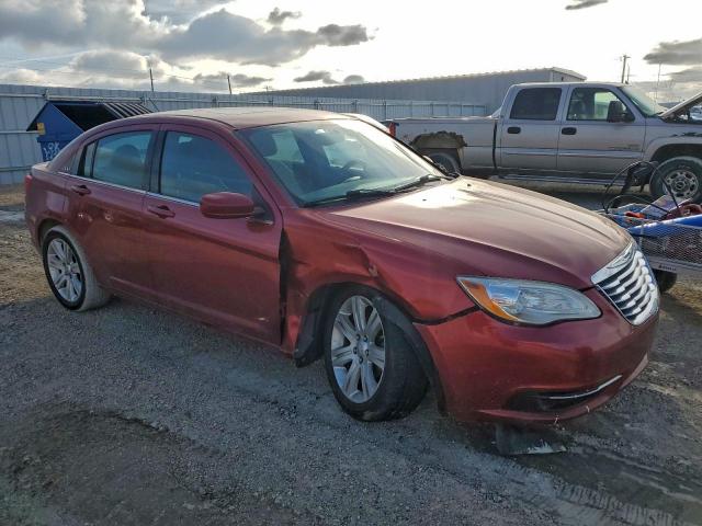 Chrysler 200 Touring Image 2