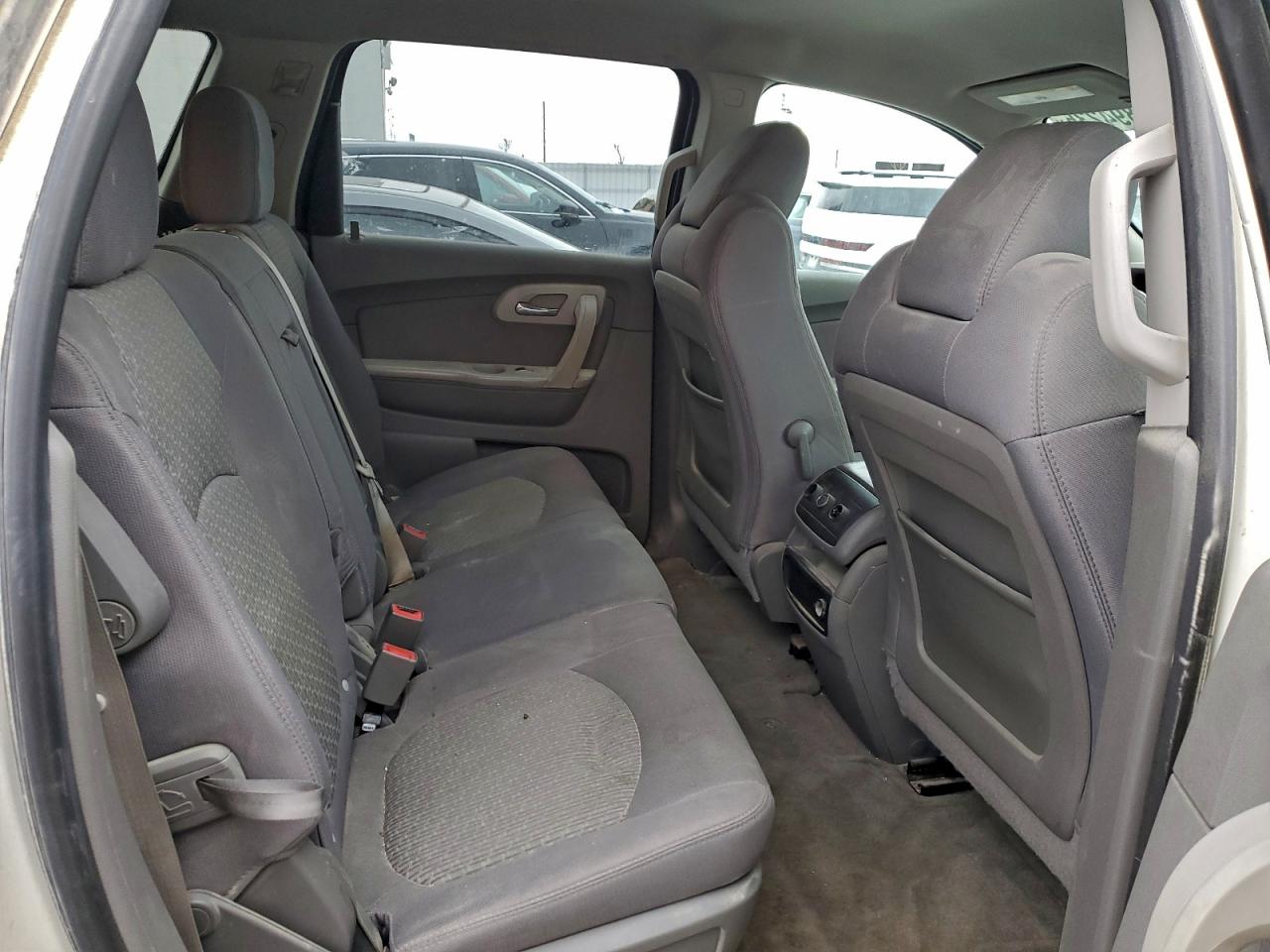 Chevrolet Traverse Ls Image 9