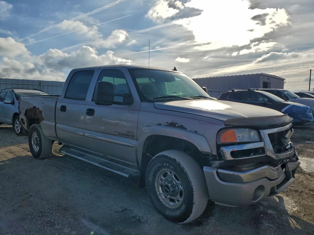 GMC Sierra K2500 Heavy Duty Image 12