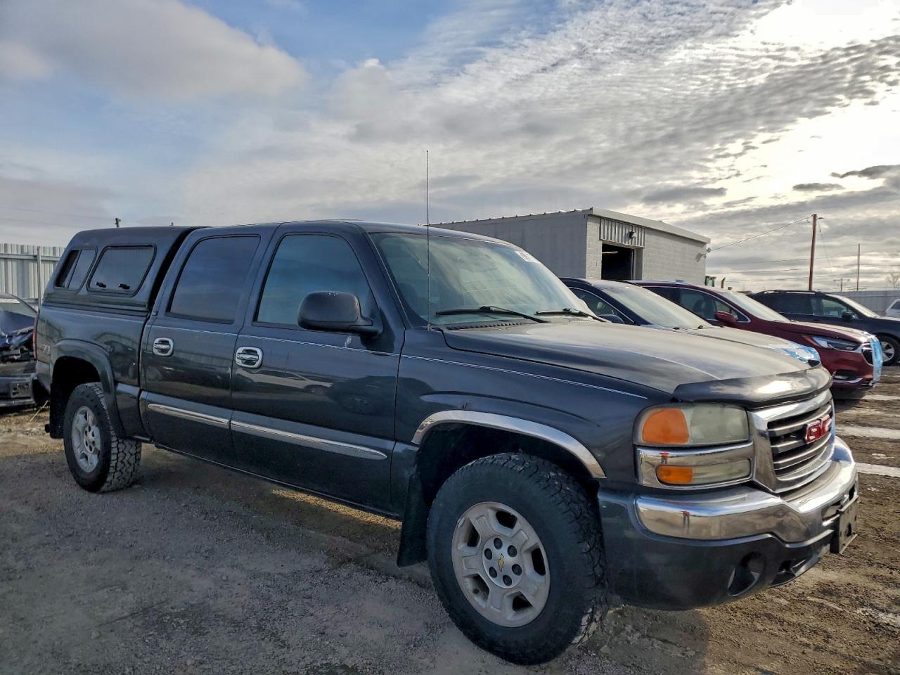 GMC Sierra K1500 Image 10