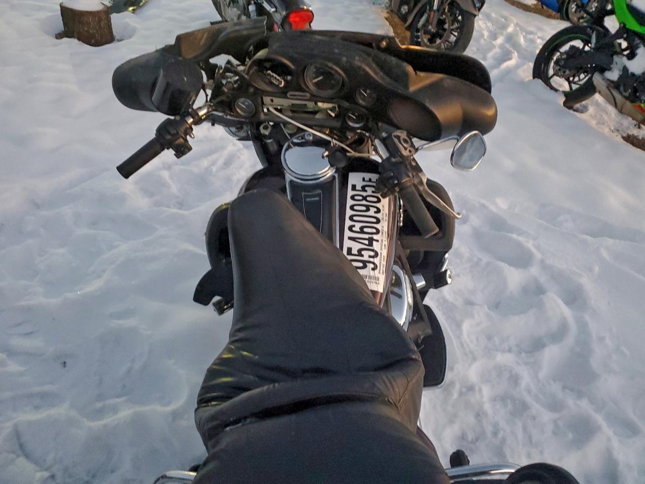 Harley-Davidson Fl Image 5