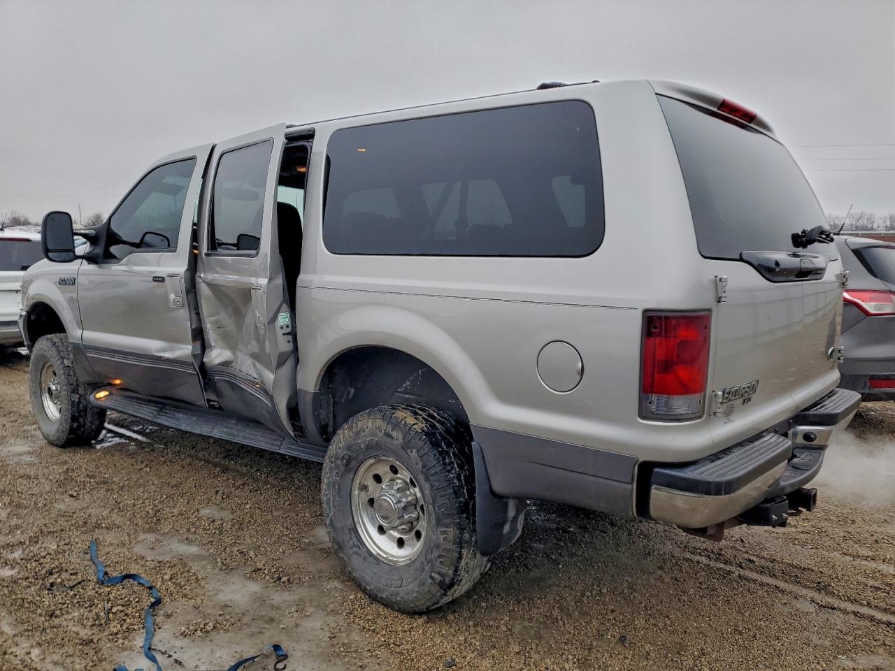 Ford Excursion Xlt Image 8